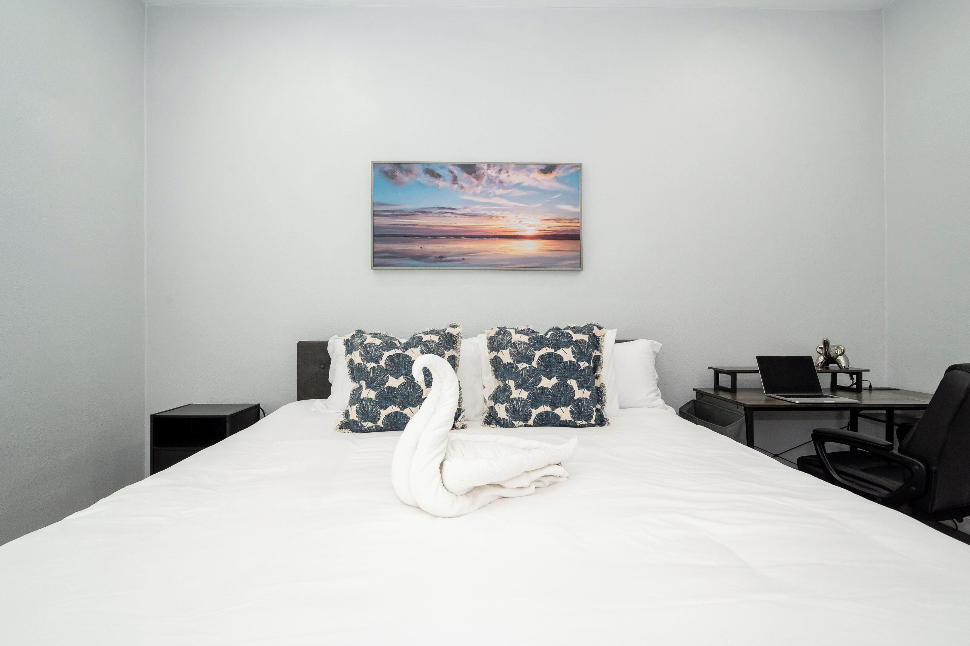 3 bedrooms, iron/ironing board, free WiFi, bed sheets