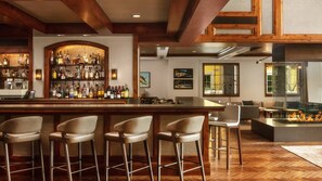 Bar (on property) - VAIL RITZ Carlton Club 3 bedroom minutes from Skiing (Vail)