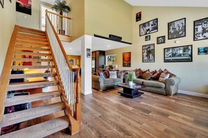 Smart TV, stereo, printers