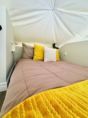 2 bedrooms, desk, free WiFi