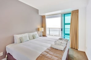 2 عدّة غرف نوم ومكتب ومكواة/لوح كي وواي فاي