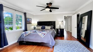 4 bedrooms, desk, iron/ironing board, travel crib
