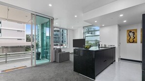 Unclassified image, 2 of 28, button - A Gorgeous 1 Bed Retreat at Lighter Quay North (Auckland)