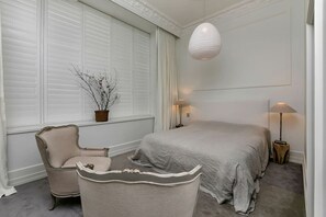 2 chambres, bureau, fer et planche à repasser, Wi-Fi gratuit