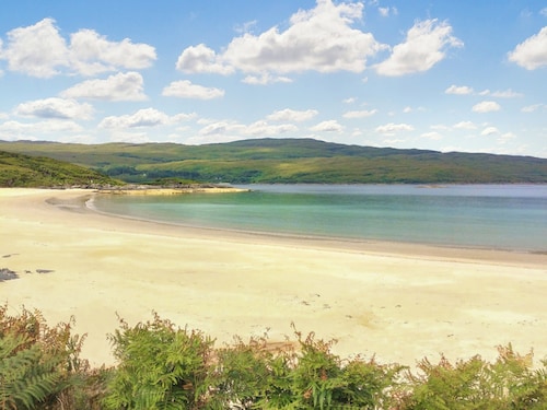 2 bedroom accommodation in Acharacle