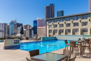 Indoor pool, a heated pool - QV Stays Downtown Style and Charm (Auckland)