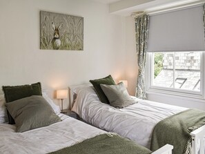 3 bedrooms, free WiFi, bed sheets