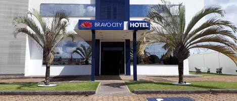 Fachada de la propiedad