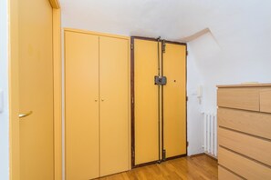 Pintu masuk interior