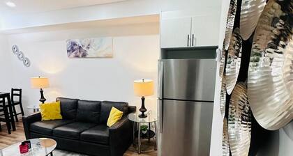 Amazing 1 bedroom apartment close to the YYC airport
