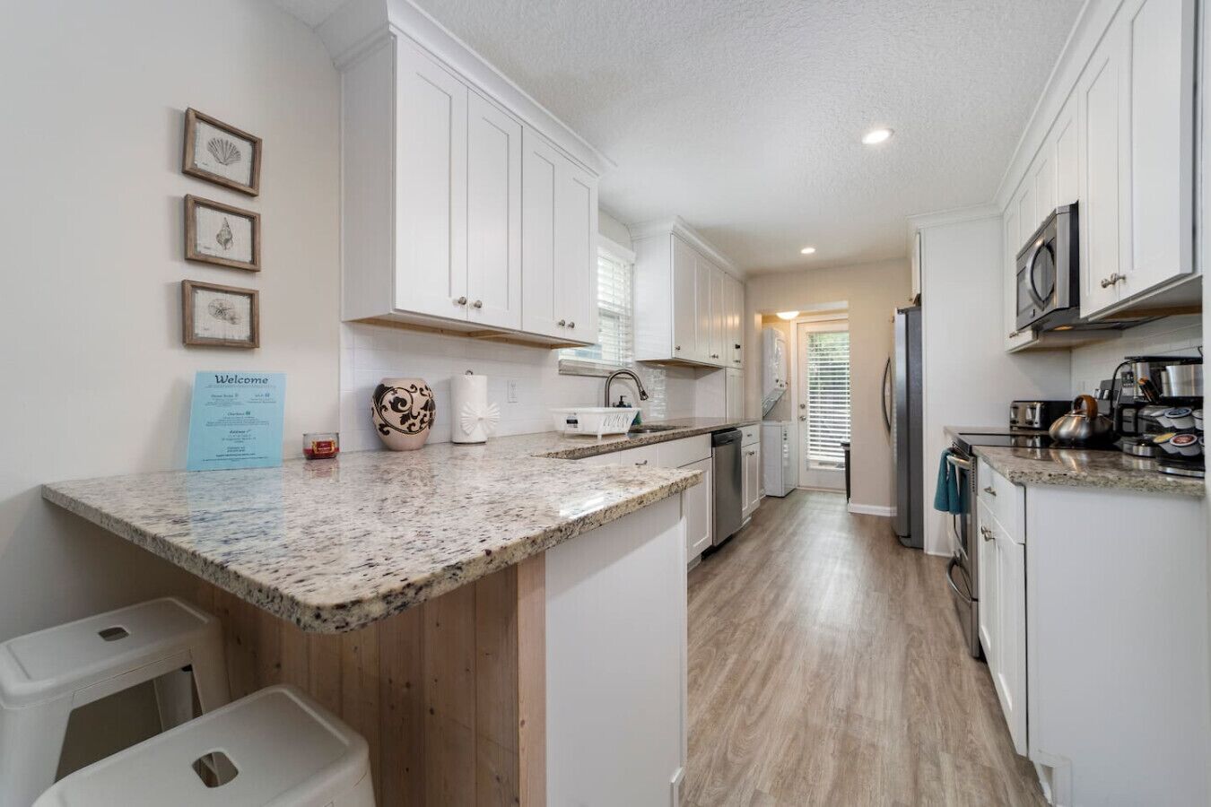 冰箱、微波炉、烤箱、炉灶