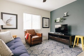 TV - Secluded Beach Adventure Cabana - Newly Renovated! (Pompano Beach)
