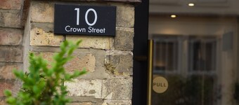 Crown Hotel