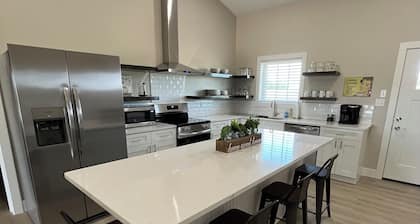 Newly built guesthouse with all the character of a peaceful country cottage!