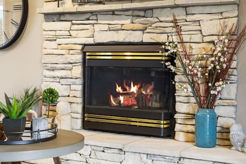 Mountain Manor | Lake Views & Access | Fenced Yard