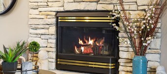 Mountain Manor | Lake Views & Access | Fenced Yard