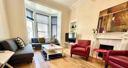 Best Dumbarton home, spacious and bright