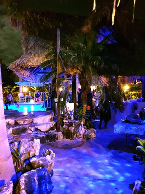 Utomhuspool