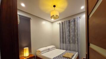 3 bedrooms, desk, iron/ironing board, WiFi