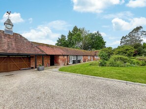 Exterior - 1 bedroom accommodation in East Tytherley (East Tytherley)