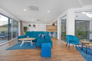 TV, videospill og fotballspill