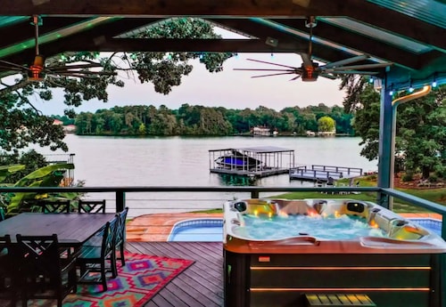 Lakeside Retreat w/Pool, Hot Tub, Games & Dock