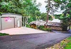 Exterior - Lakeside Retreat w/Pool, Hot Tub, Games & Dock (Hot Springs)