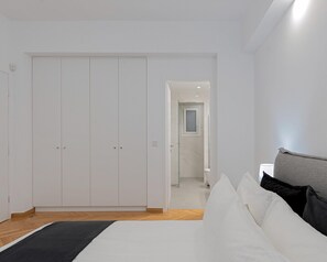 3 camere, una cassaforte in camera, ferro/asse da stiro, Wi-Fi gratuito