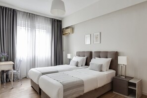 2 bedrooms, in-room safe, iron/ironing board, free WiFi