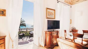 Departamento, vista al mar | Televisión