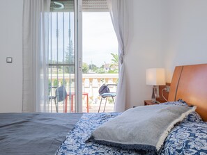 4 sovrum, strykjärn/strykbräda, gratis wi-fi och sängkläder