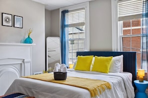 3 quartos, escrivaninha, Wi-Fi, roupa de cama