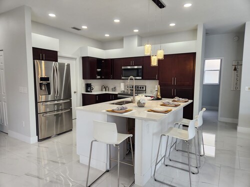 Welcome to Tampa Bay, beautiful private home with 4 bedrooms and a pool 
