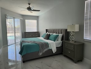 4 bedrooms, iron/ironing board, WiFi, bed sheets