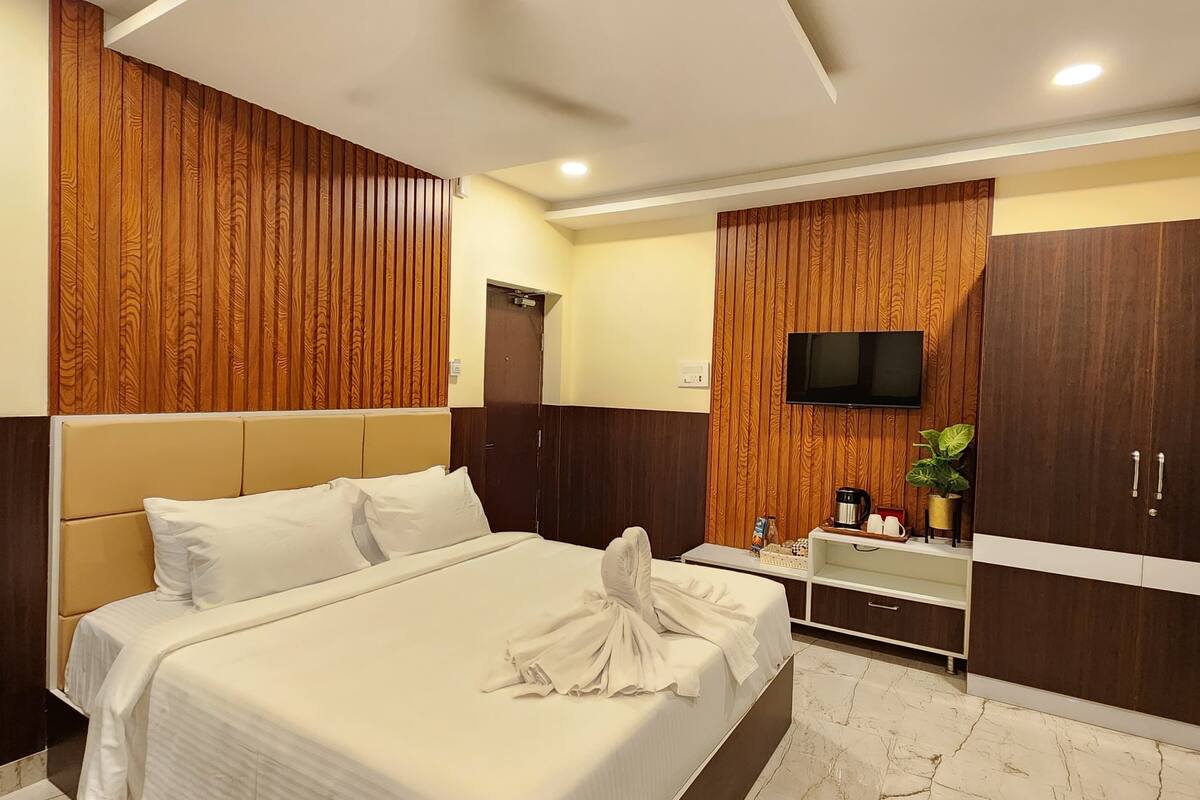 Premium Double Room, City View