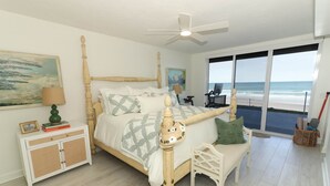 3 bedrooms, in-room safe, iron/ironing board, WiFi