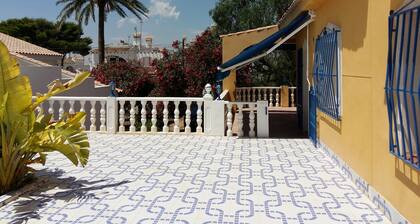 COMFORTABLE VILLA WITH TREES PRIVATE SWIMMING POOL QUIET ENVIRONMENT