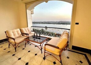 Property grounds - Luxury Nile view, Cornish Nile (Cairo)