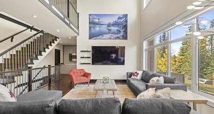 4,000 sq ft 7 Br/4.5 Ba Luxury Home with Amazing Amenities
