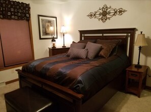 4 slaapkamers, een kluis op de kamer, een strijkplank/strijkijzer