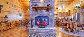 Freedom Lodge by Turkey Ridge Lodges
