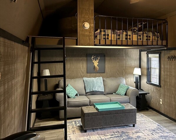 TV - Turkey Ridge Lodges- Cabin 10 (Rockbridge)