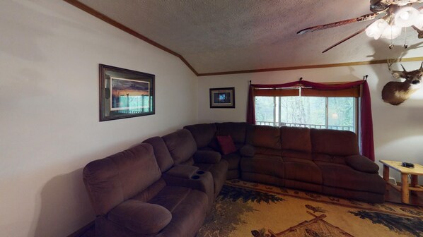 DVD player - Turkey Ridge Lodges - Lodge 1 (Rockbridge)