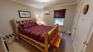 1 bedroom, free WiFi, bed sheets - Turkey Ridge Lodges - Tree Tops # 9 (ROCKBRIDGE)