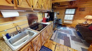 Refrigerador, microondas, placa de cocina, lavavajillas