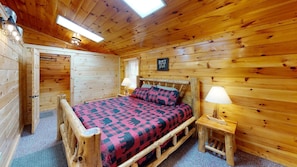 2 bedrooms, free WiFi, bed sheets - Turkey Ridge Lodges - The Nest (ROCKBRIDGE)