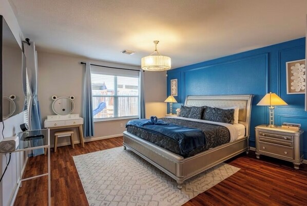 3 bedrooms, iron/ironing board, WiFi, bed sheets