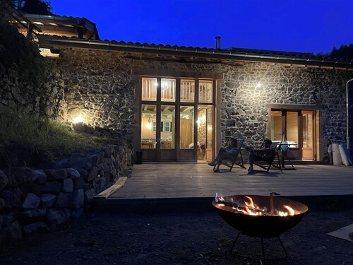 Superbe Maison de Campagne Authentique, Dans la Forêt et la Magie de la Nature