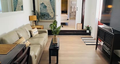 La Casita: Beach, FIT, Airport - KMLB, Mall, Downtown Melbourne, Space Center