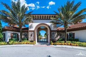 Exterior - NEW! Resort 14BR 11BA Vacation Pool Villa - Disney, Home Theater, Game Room (Davenport)